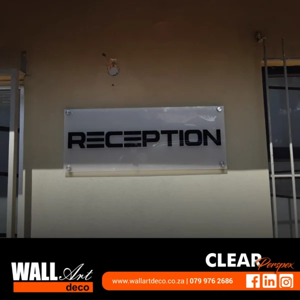 Clear Perspex 4